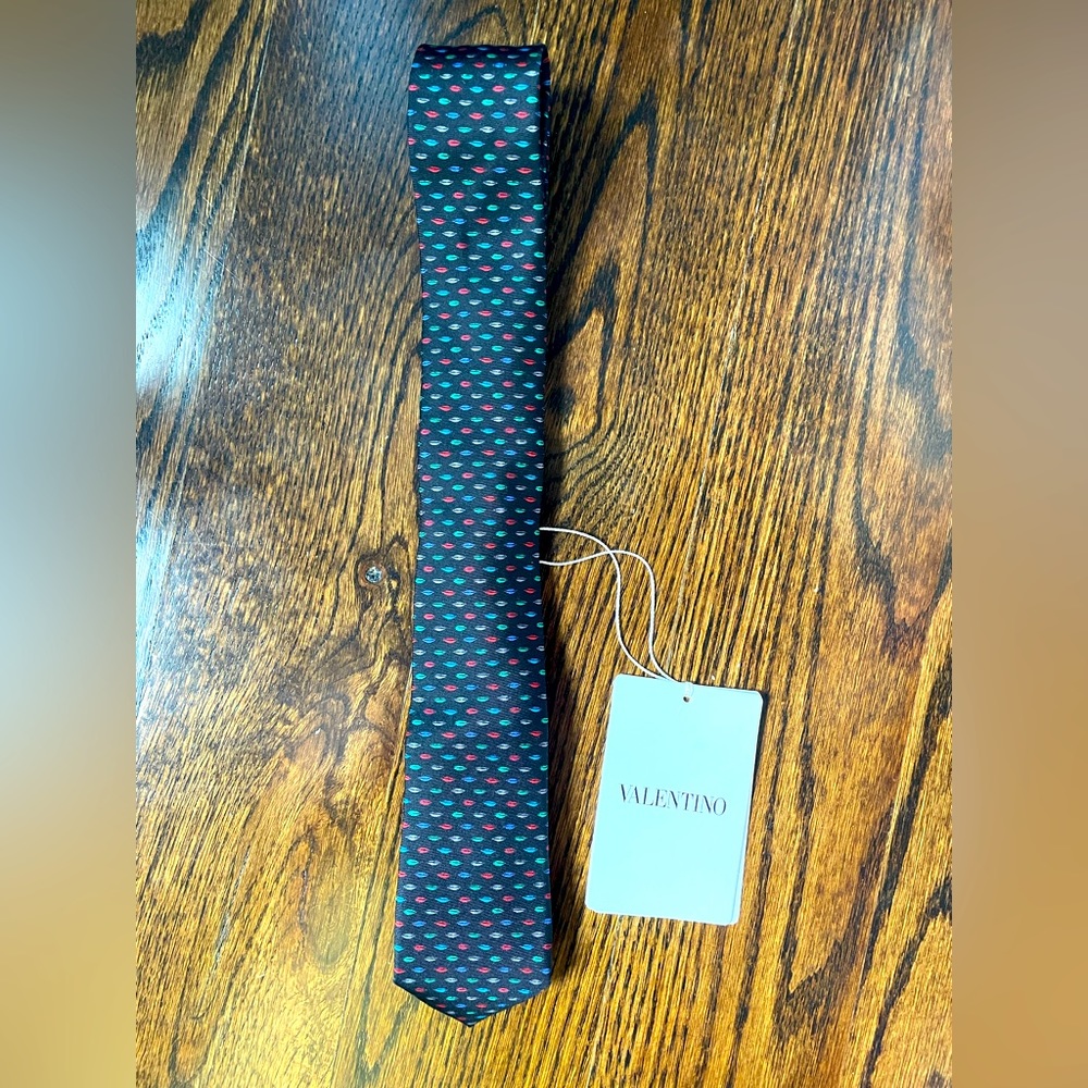 Valentino Lips Tie NWT